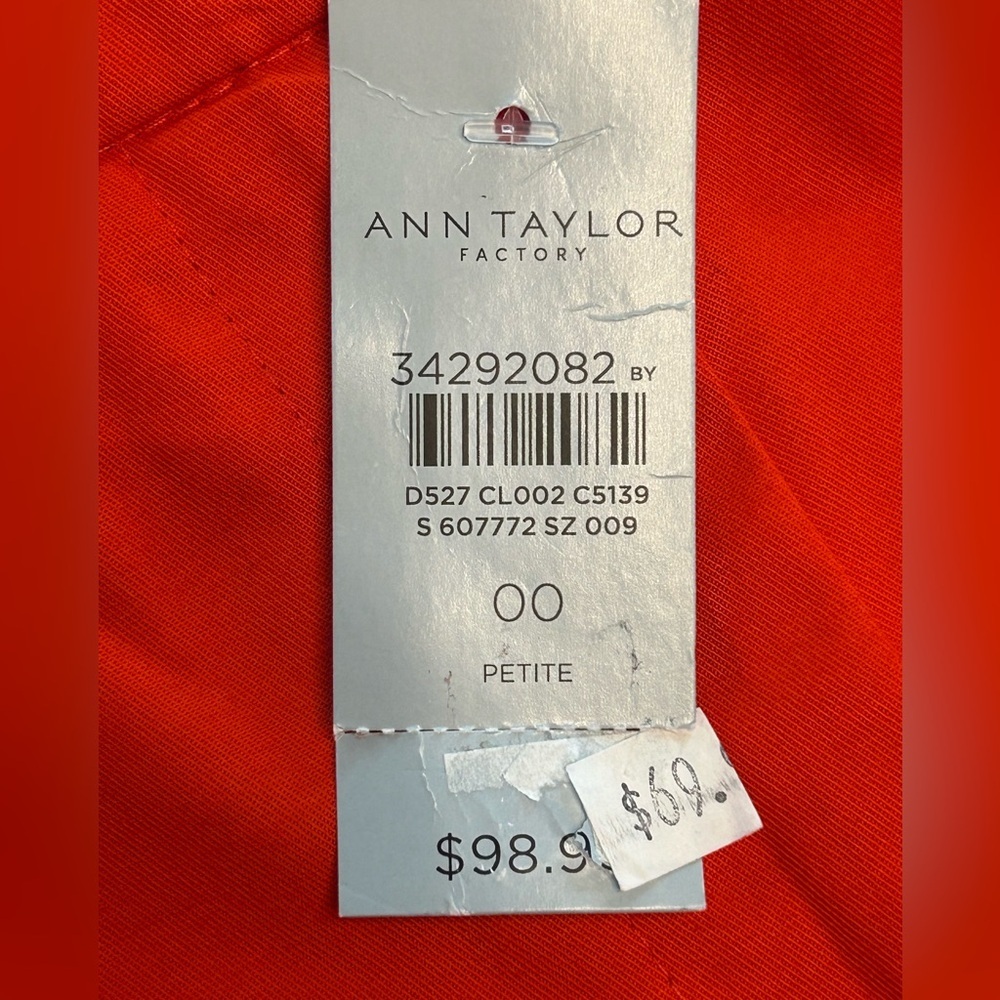 Anne Taylor Loft red wide-leg sailor ankle pants gold button detail NWT 00 PET - Picture 8 of 11